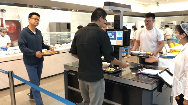 智慧食堂刷臉支付系統 視覺結算才是未來！