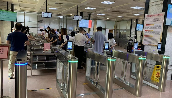 刷臉支付在智慧食堂的應(yīng)用如何拓展? 刷臉支付在智慧食堂的應(yīng)用如何拓展?