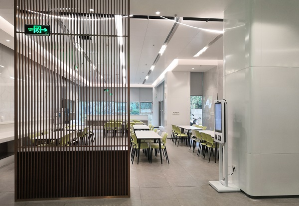 企業(yè)食堂怎么選購自助點餐機 企業(yè)食堂怎么選購自助點餐機