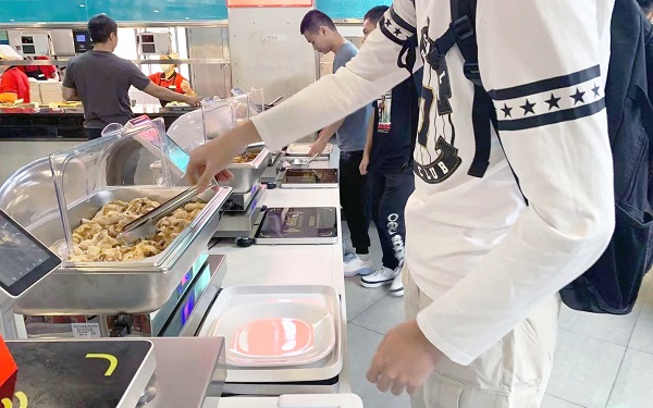 自助選餐,稱重計費 自助選餐,稱重計費